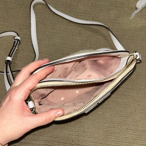 Kate Spade Tan and White crossbody - Picture 7 of 7